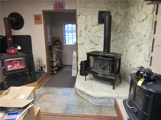 44 Main St, Englishtown, NJ 07726